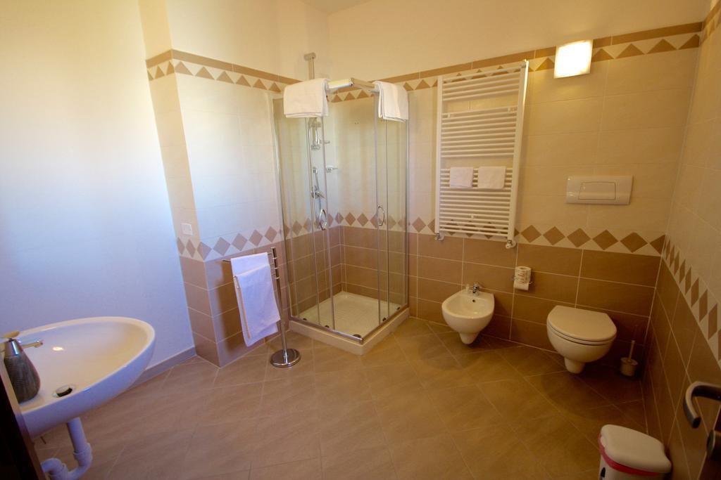 King Room,328378504:JPEG